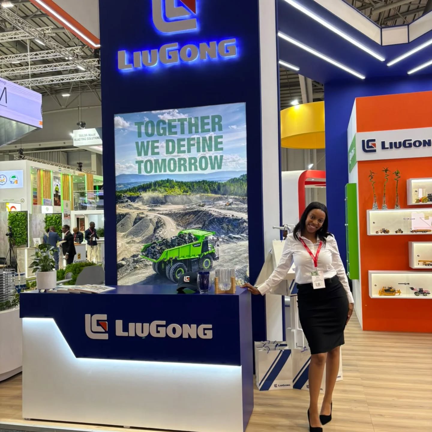 631686486 18559258429035186 2921505466665469074 N